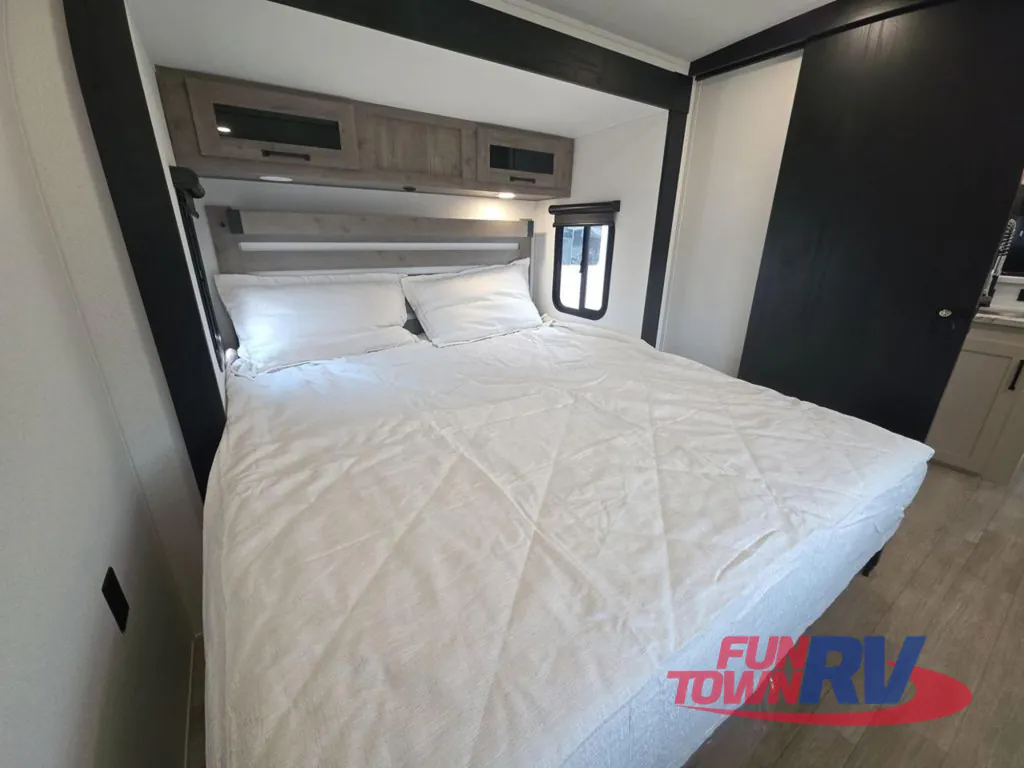 2026 Forest River Solaire 3300FLBS, Photos photo 16