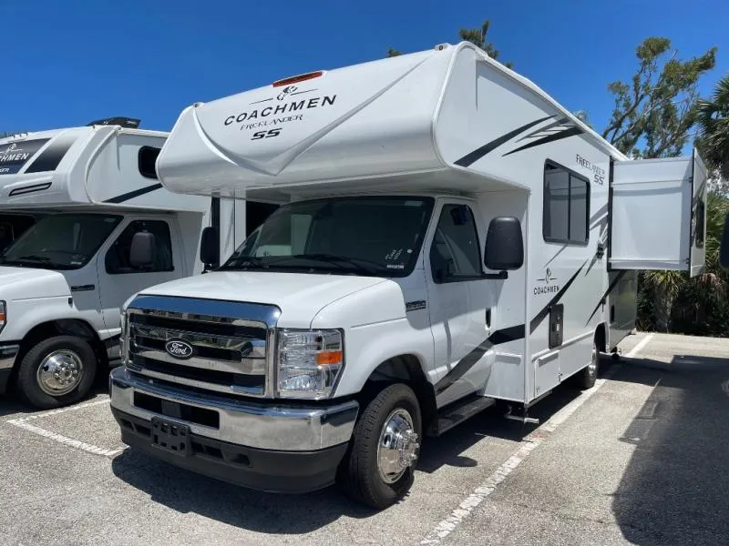 2026 Coachmen Freelander 21RS - Photo 4