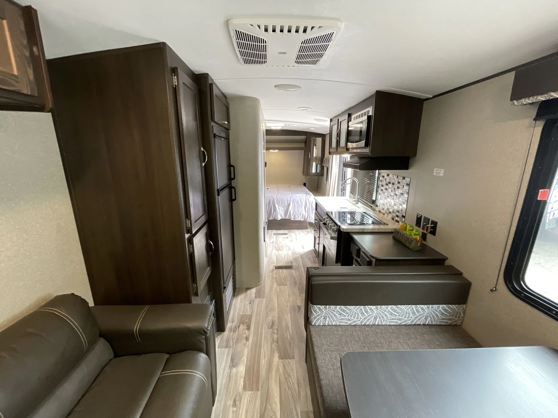 2020 Keystone Springdale 220RD — living area main