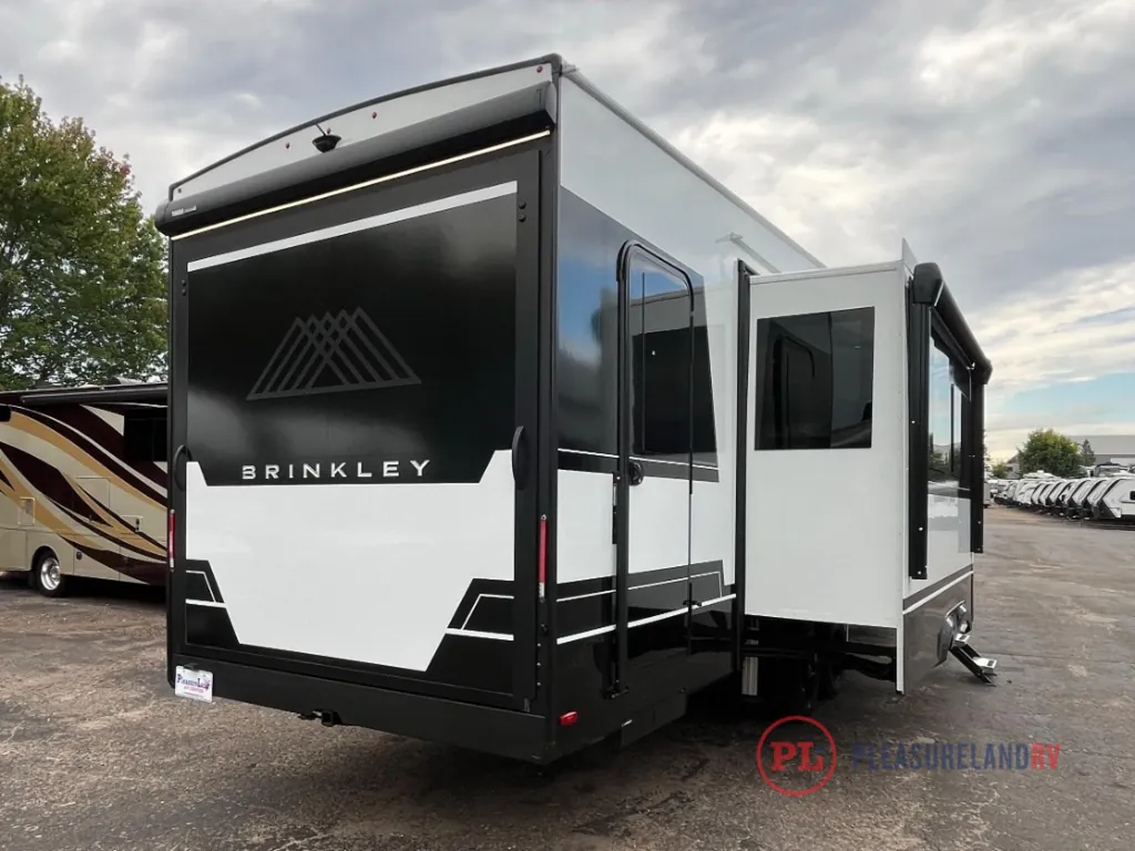 2026 Brinkley Model Z 3420, Photos photo 4