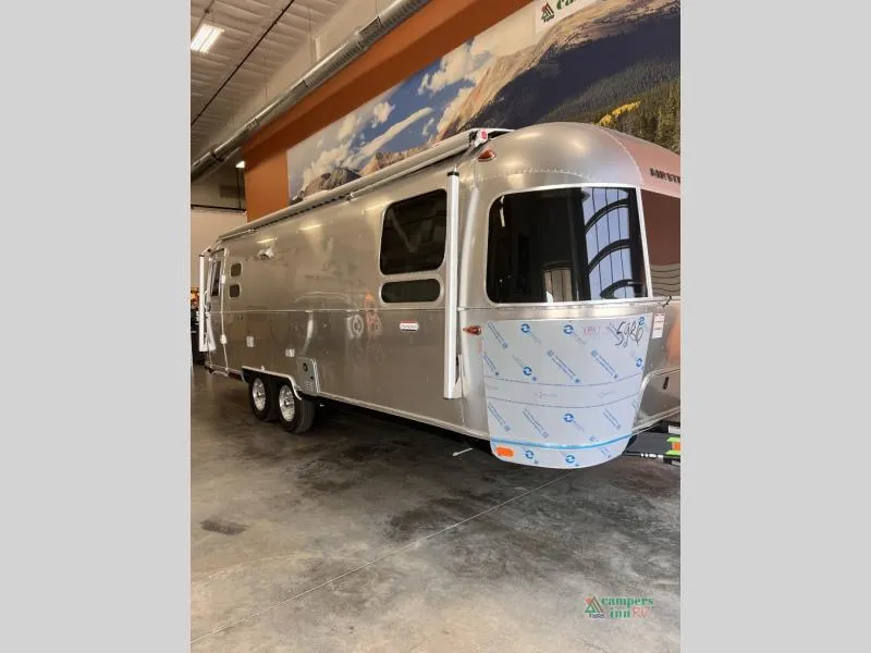 2025 Airstream International 27FB - Photo 3