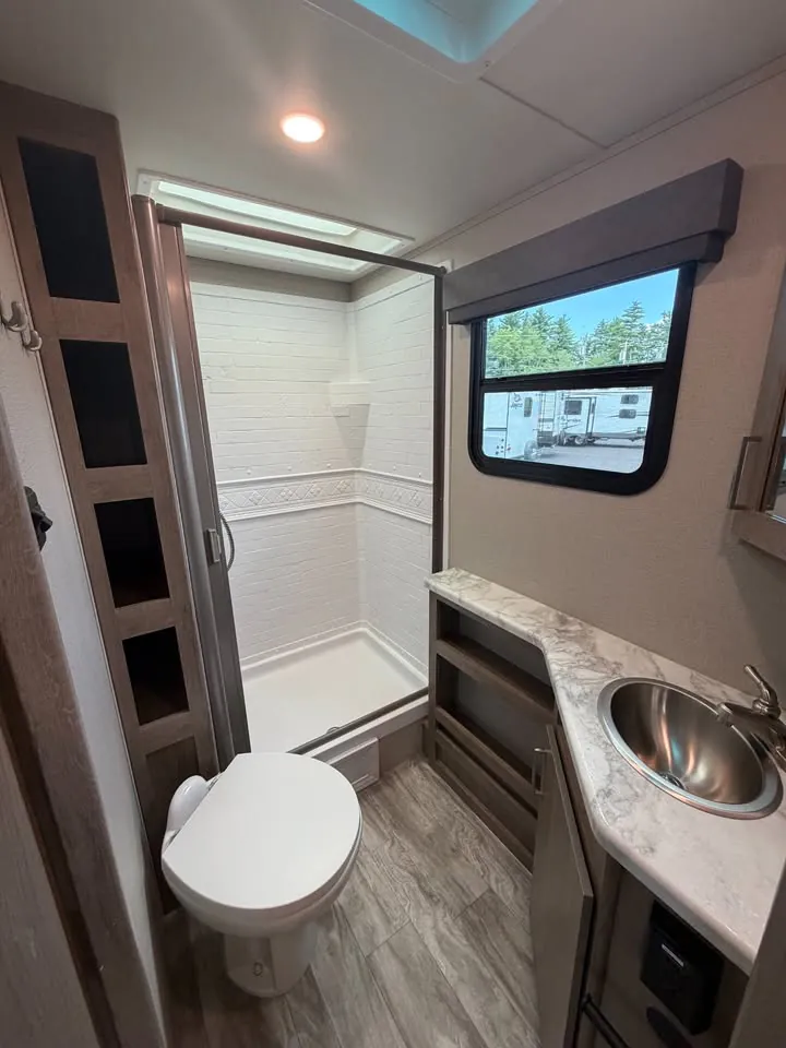 2021 Grand Design Imagine XLS 21BHE, Photos photo 12