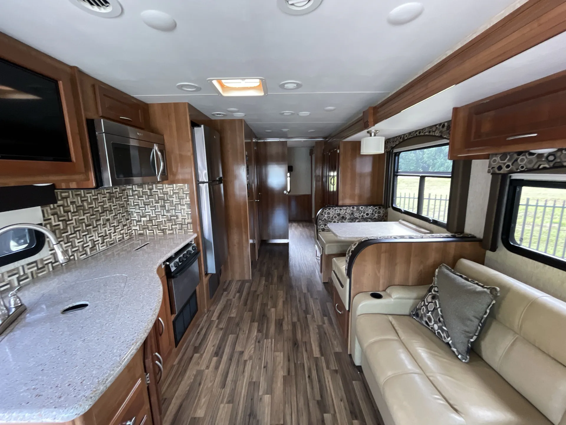 2018 Coachmen Mirada 31FW — living area main