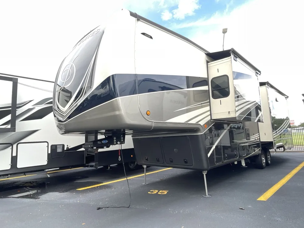 2022 drv luxury suites Mobile Suites 39DBRS3 - Photo 4