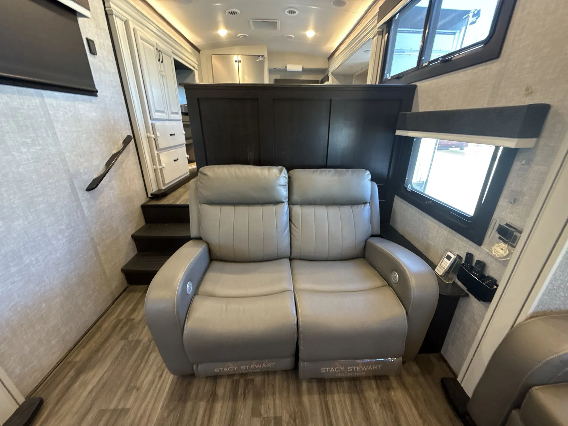 2022 Jayco North Point 380RKGS — living area main