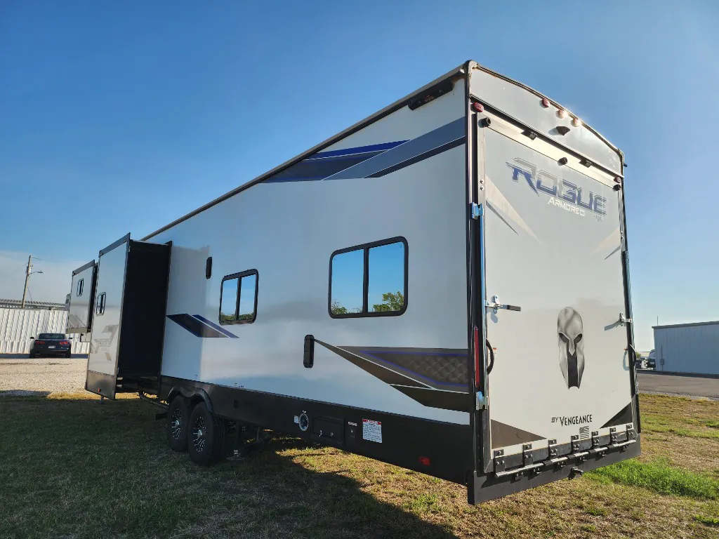 2023 Forest River Vengeance Rogue Armored 383G2, Photos photo 6