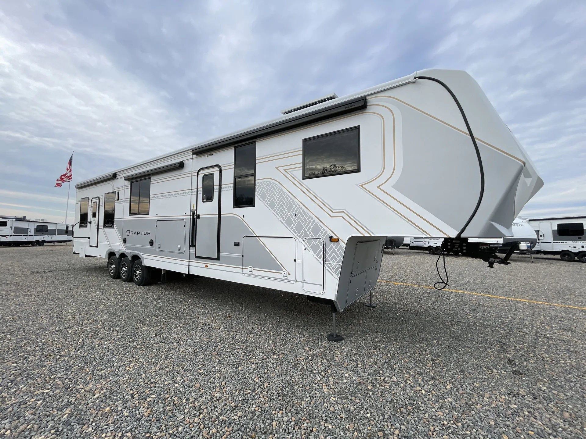 2026 Keystone Raptor 441