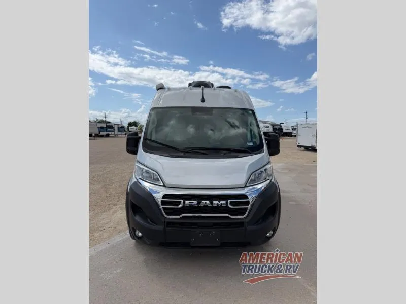 2024 Thor Motor Coach Rize 18M - Photo 3