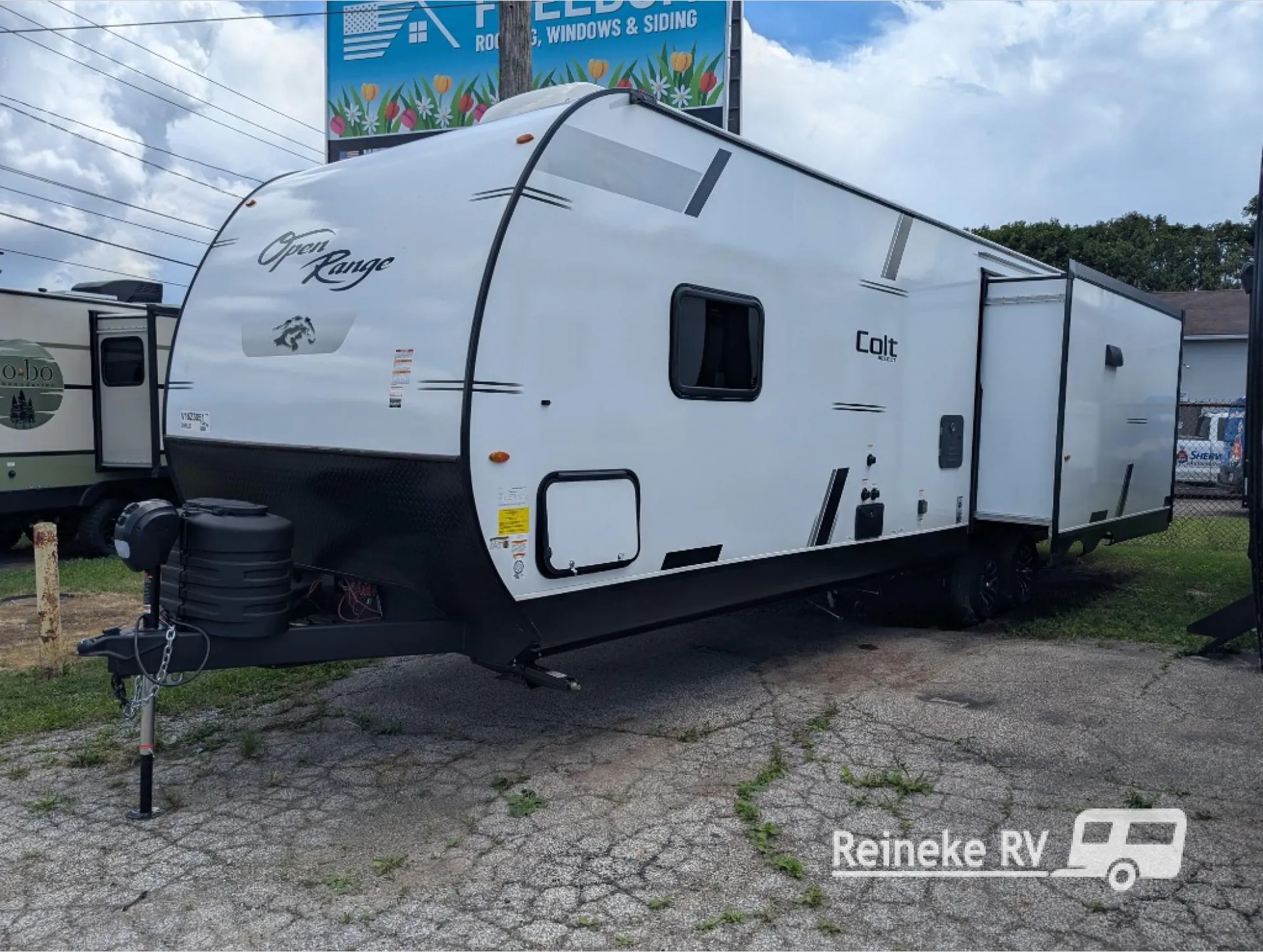 2027 Highland Ridge Open Range Colt 28RLD dealer photo 4 from Reineke RV