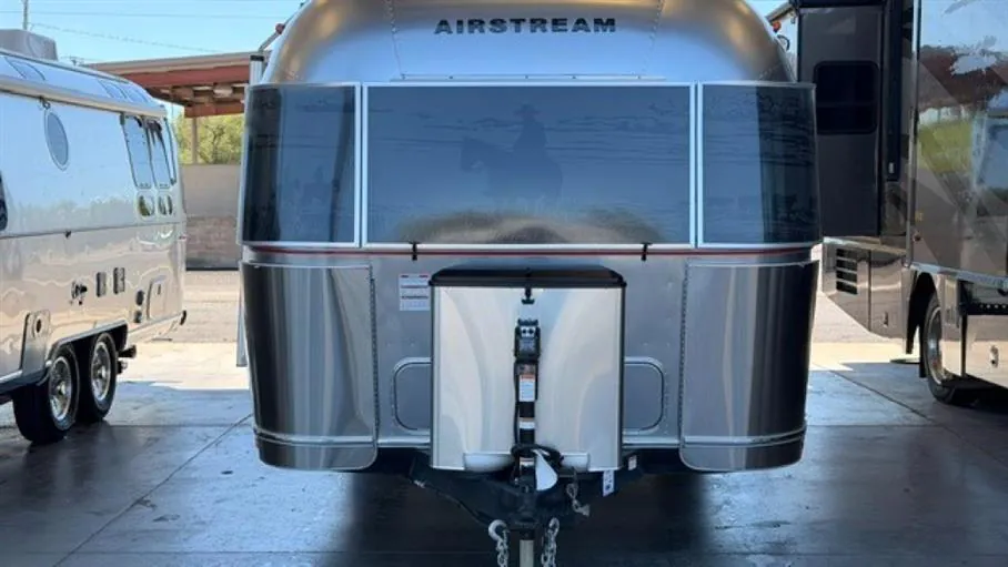 2027 Airstream Stetson+6666 27FB - Photo 3