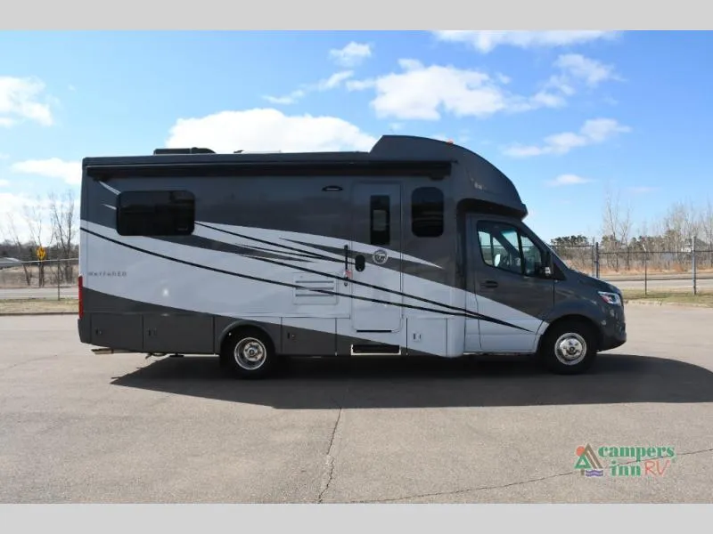 2024 Tiffin Wayfarer 25 RLW - Photo 4