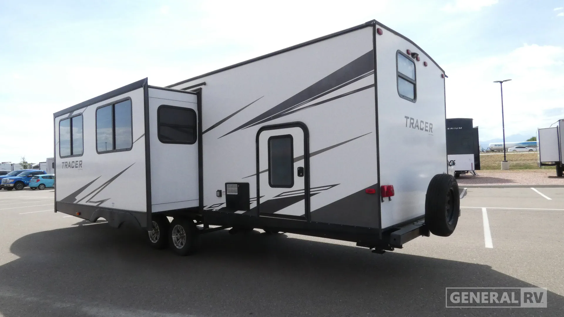 2021 Prime Time Tracer 29QBD - Photo 4