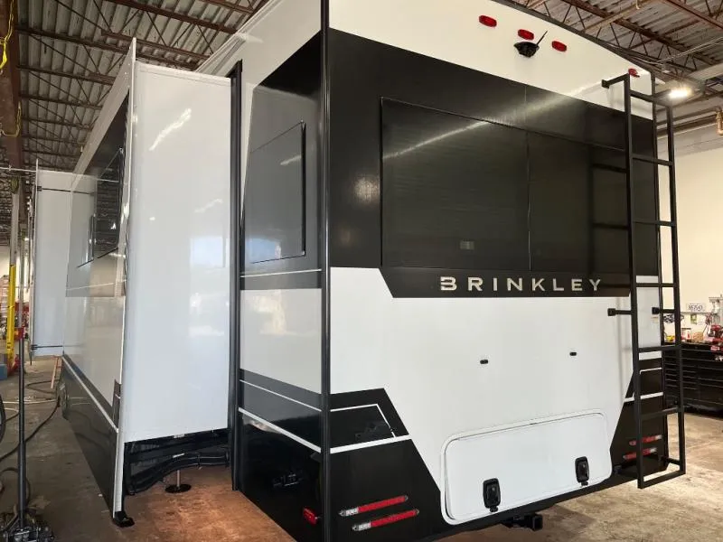 2026 Brinkley Model Z 3610 - Photo 4