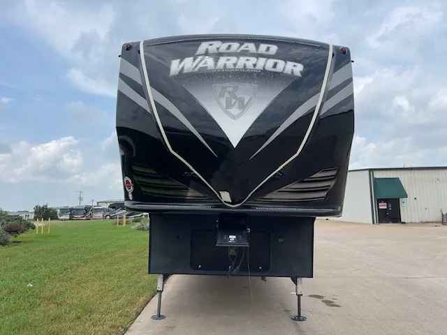 2018 Heartland Road Warrior 411