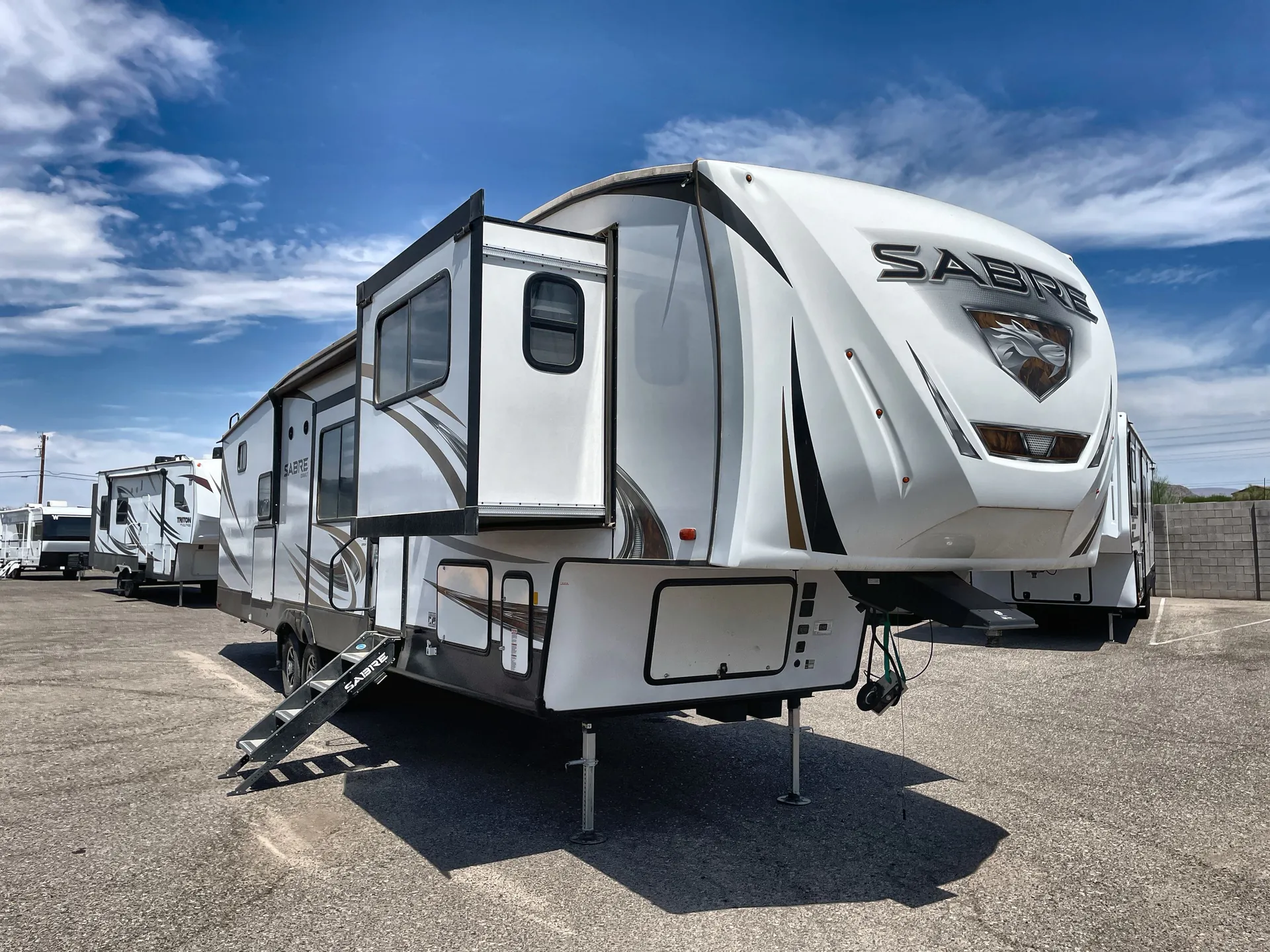 2020 Forest River Sabre 37FLH