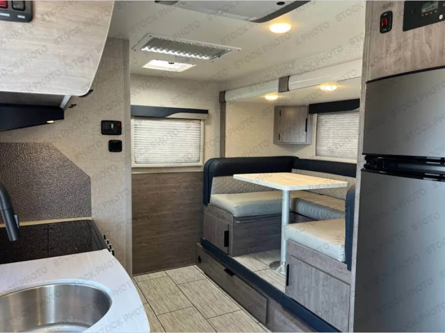 2023 Lance Lance Travel Trailers Used    1575 - Photo 2