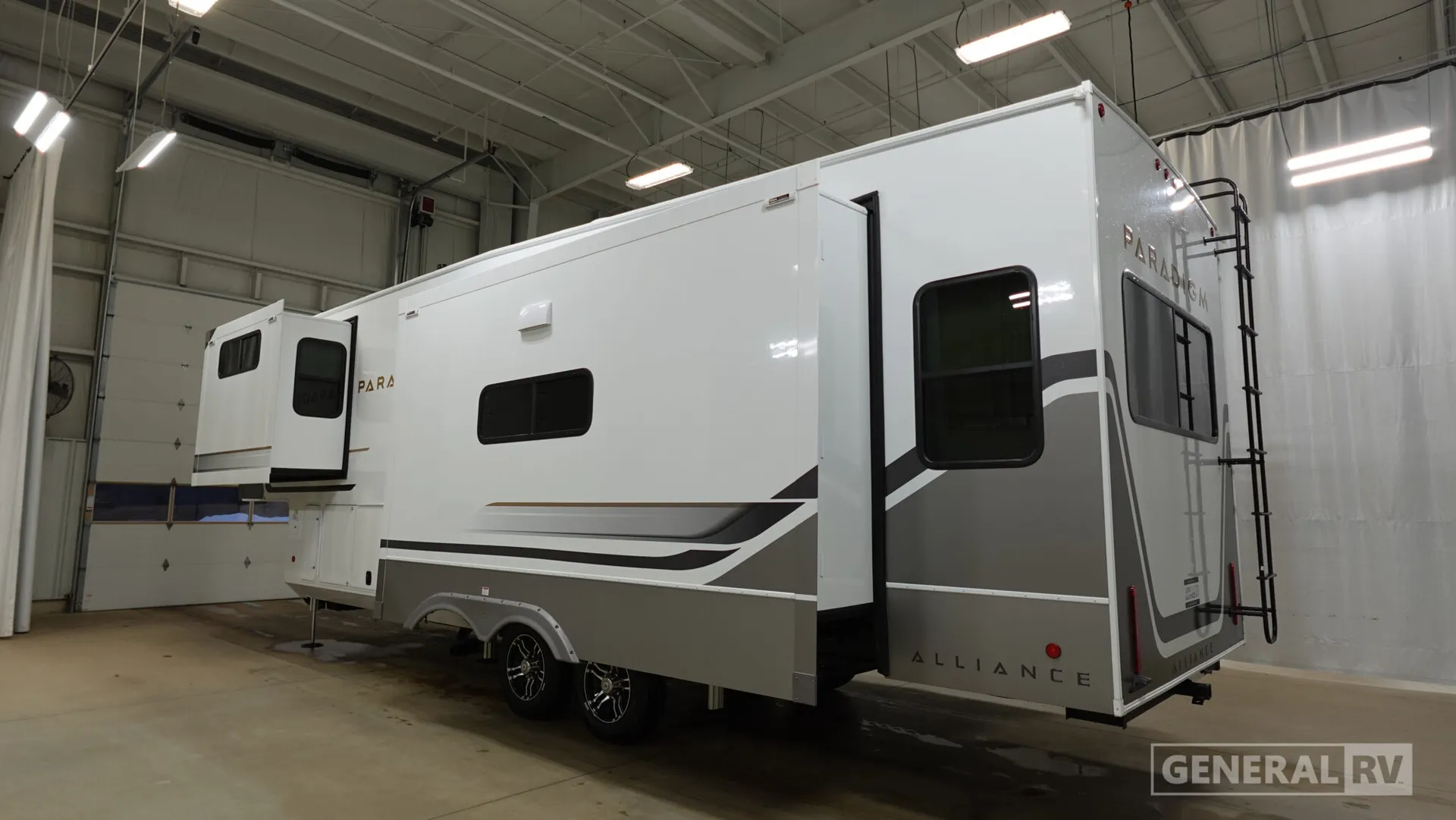 2026 Alliance RV Paradigm 310RL - Photo 4