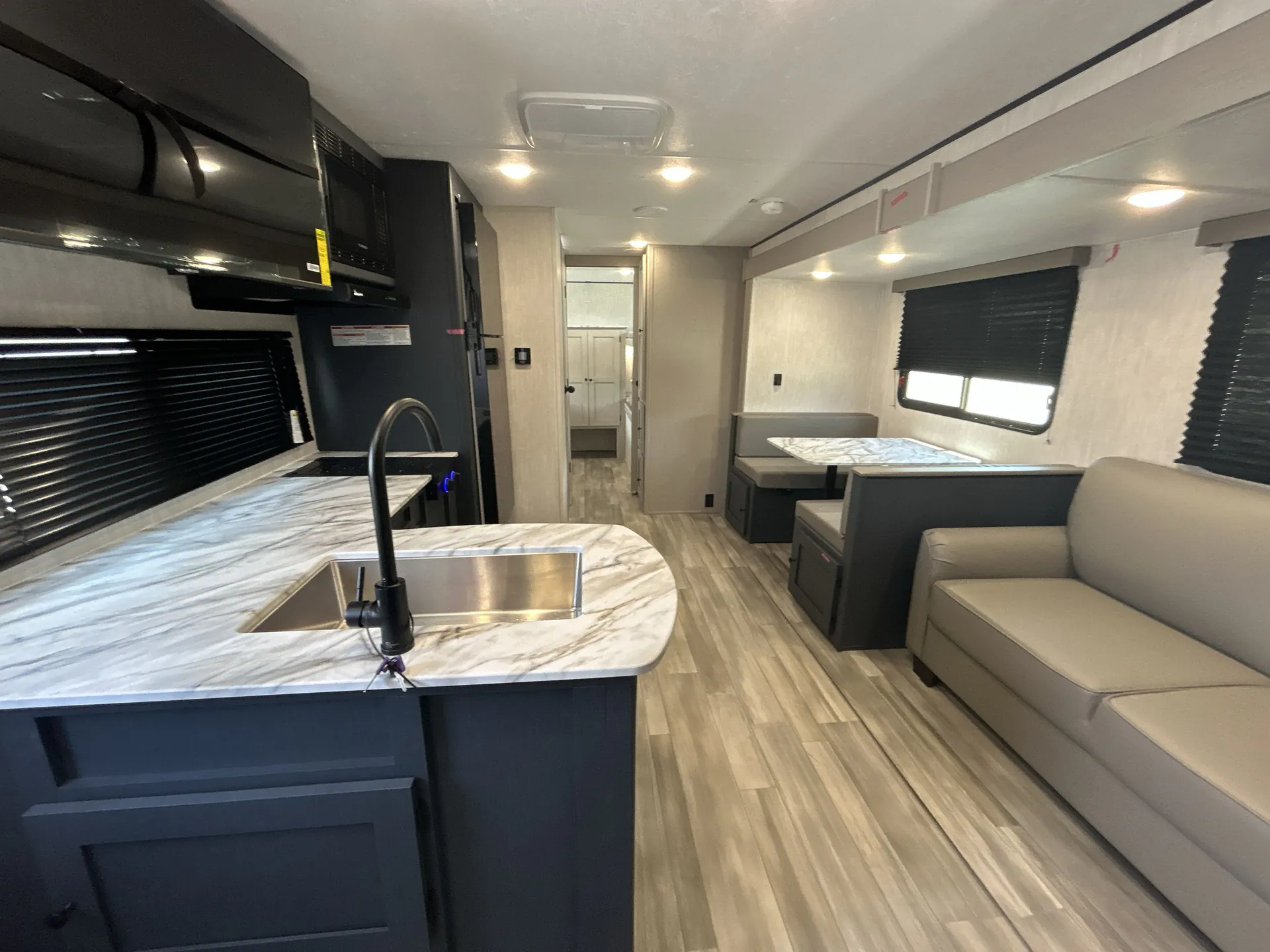 2026 Coachmen Apex Ultra-Lite X 29BHX — living area main