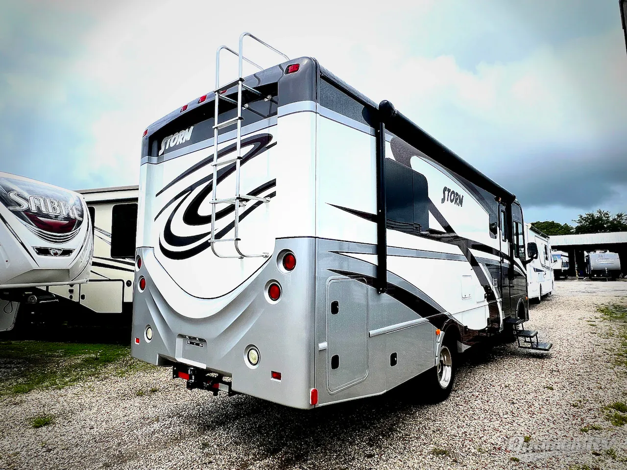 2016 Fleetwood Storm 28MS - Photo 3