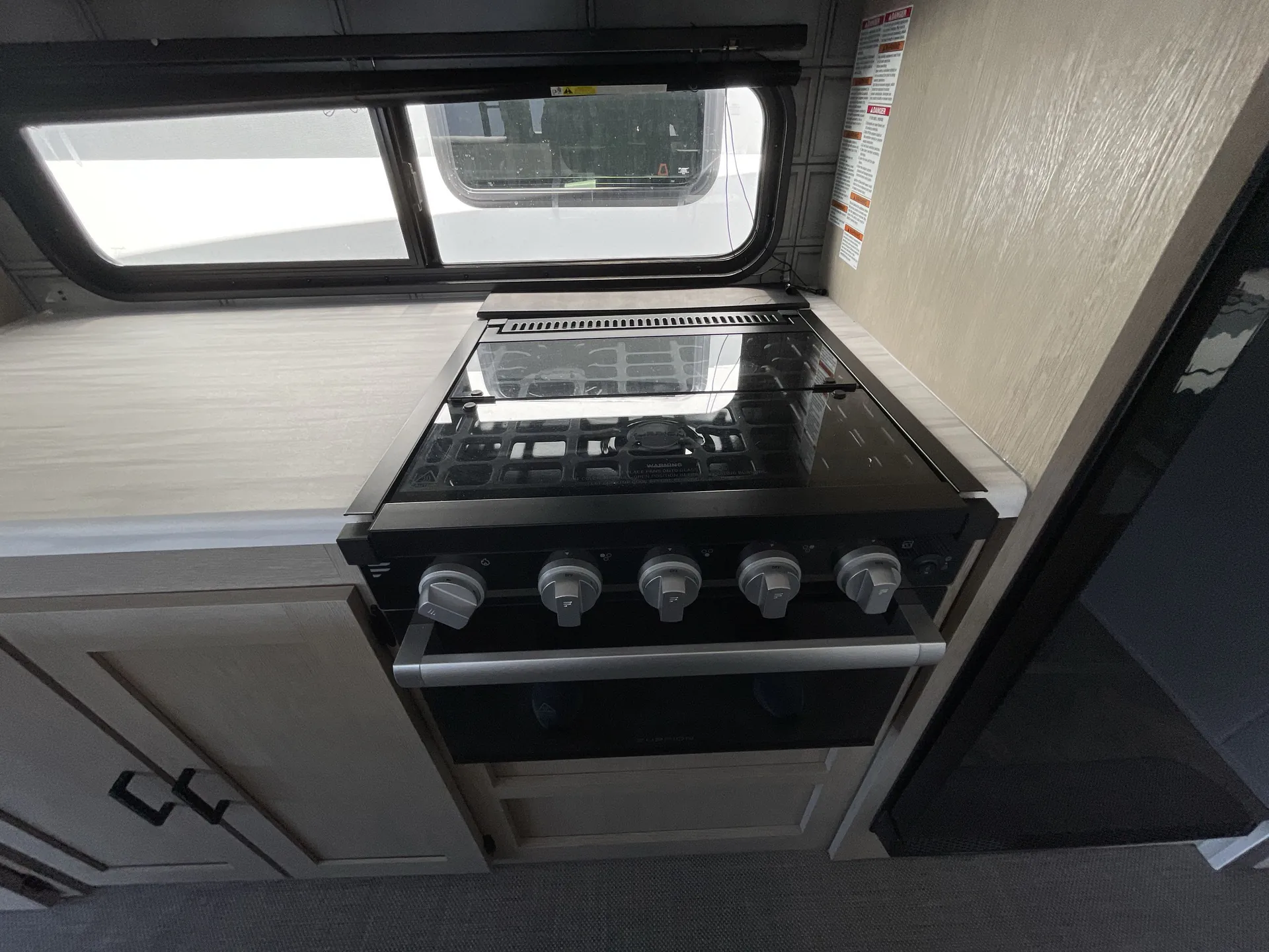 2023 Forest River Wildwood 27RE — stove oven