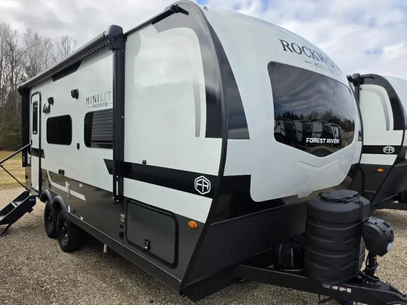 2026 Forest River Rockwood Mini Lite 2109S - Photo 2