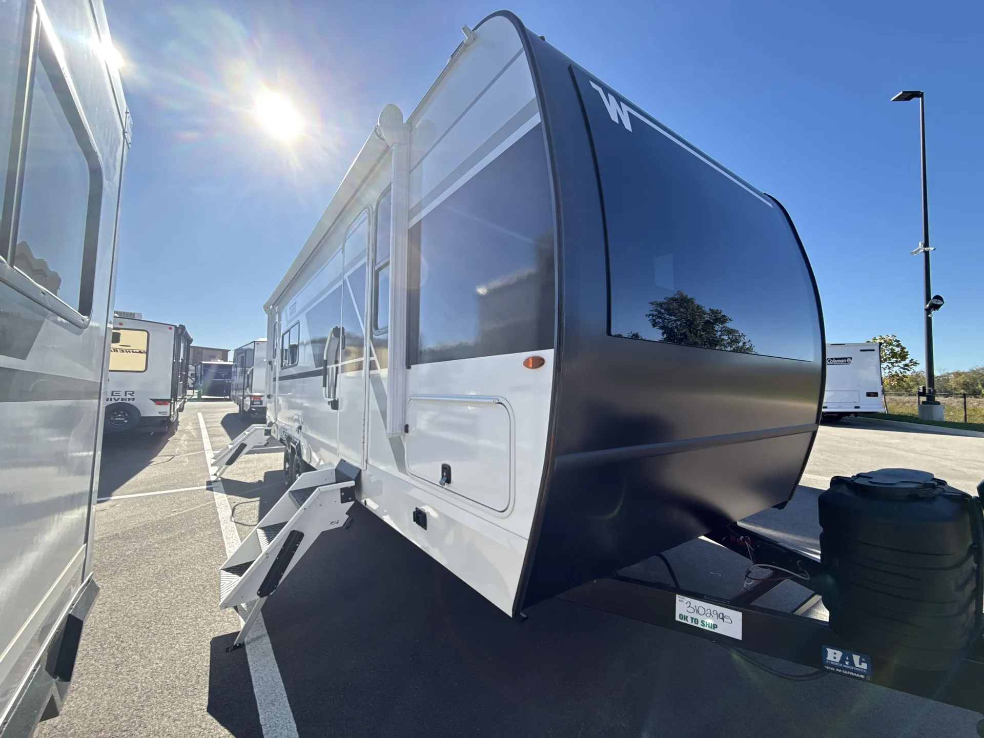 2026 Winnebago Thrive 24RKS - Photo 2