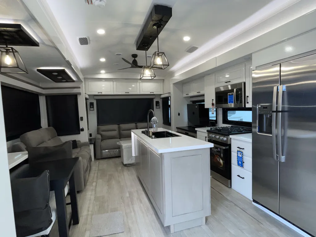 2026 Jayco Pinnacle 36FBTS, Photos photo 4