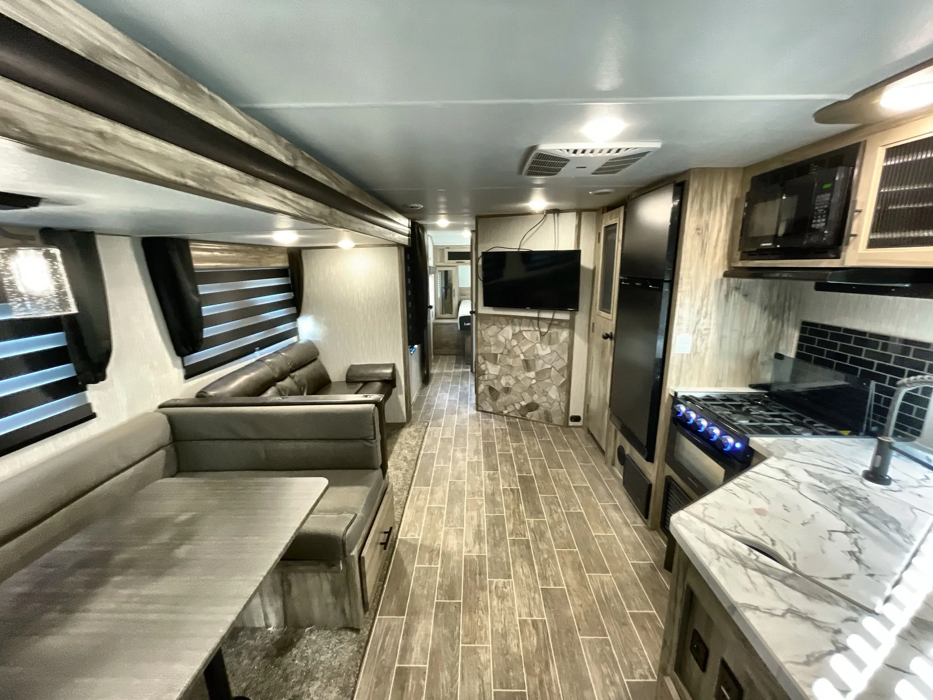 2021 Forest River Cherokee Alpha Wolf 29DQ-L — living area main