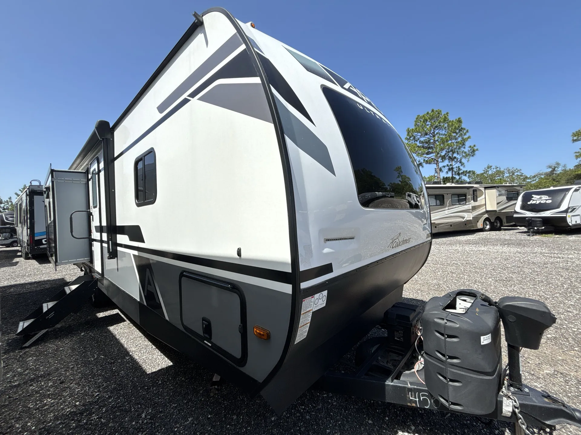 2023 Coachmen Apex Ultra-Lite 293RLDS - Photo 2