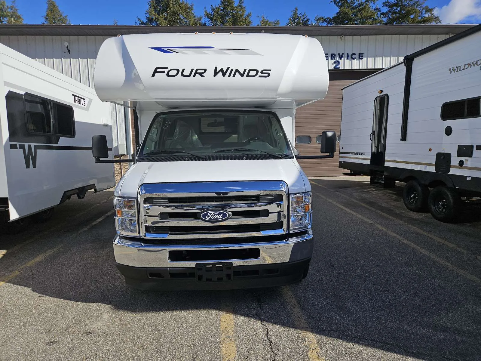 2026 Thor Motor Coach Four Winds 19Z - Photo 3