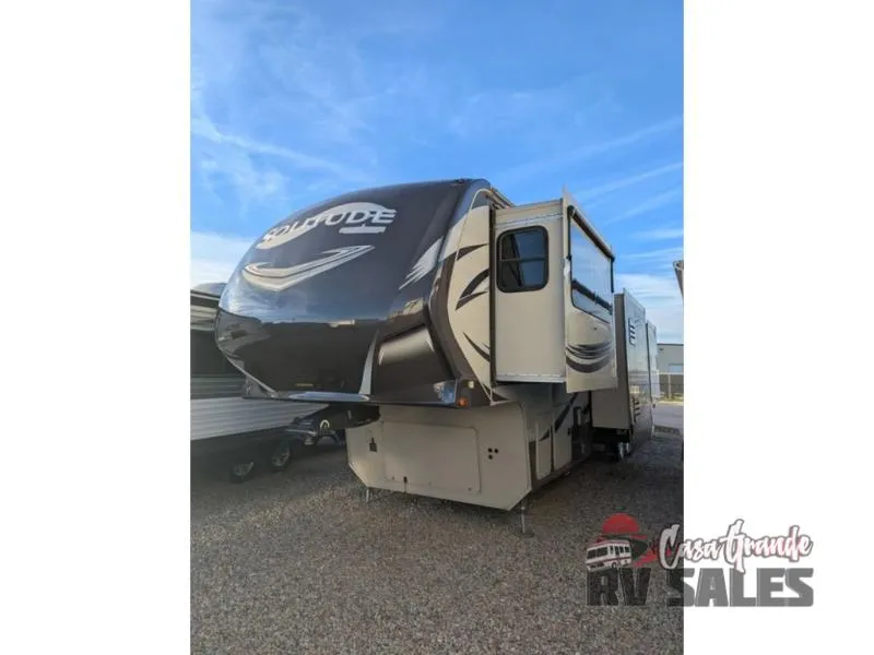 2015 Grand Design Solitude 379FL - Photo 2