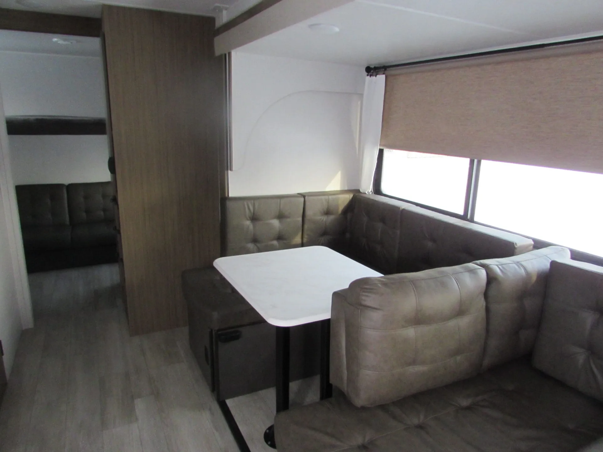 2025 Forest River Salem 273QBXL - Photo 2