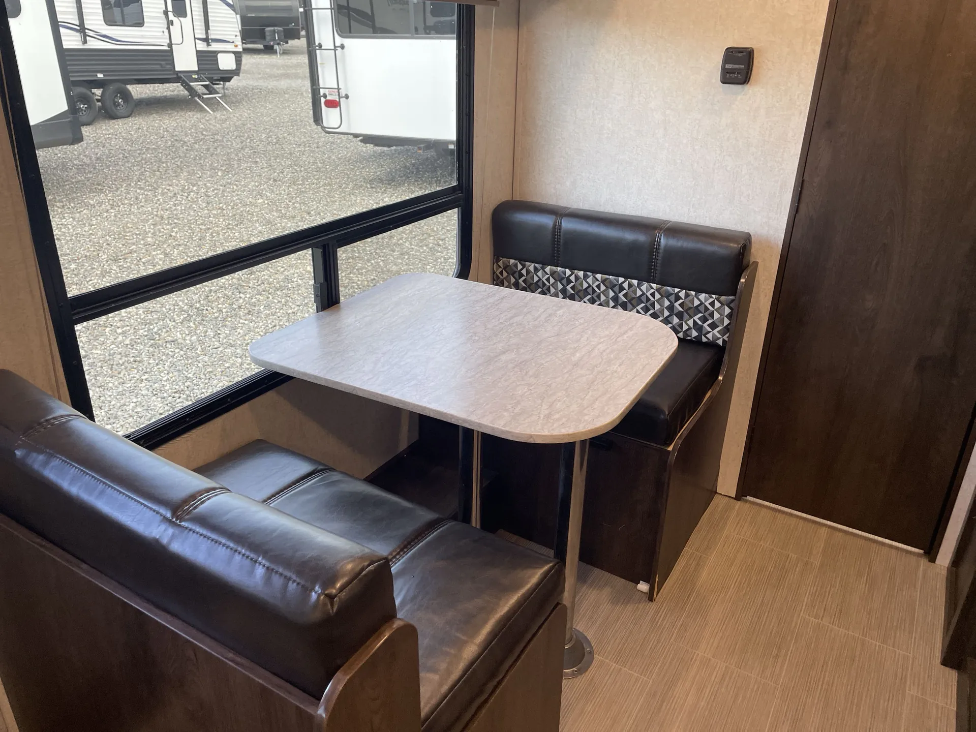 2018 Starcraft Launch Outfitter 7 17QB — living area main