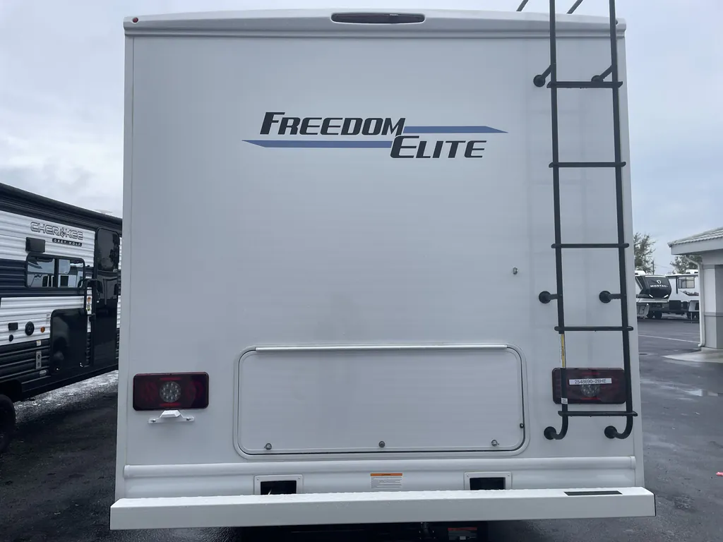 2026 Thor Motor Coach Freedom Elite 28HE, Photos photo 6