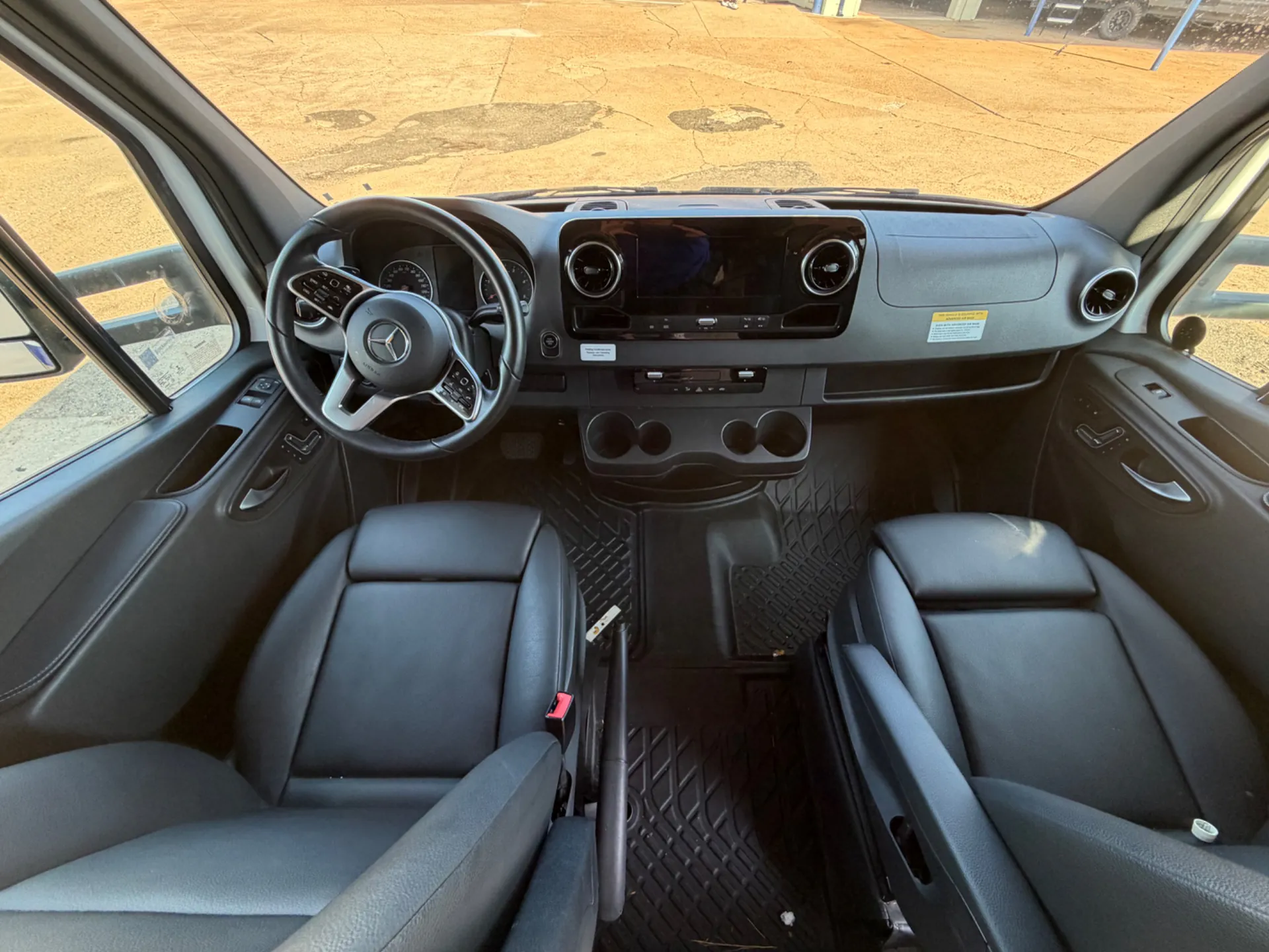 2022 Entegra Coach Qwest 24R - Photo 4