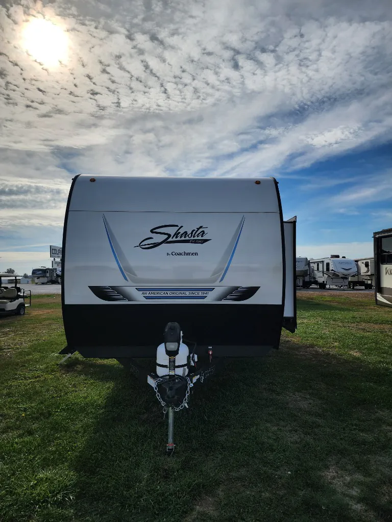 2025 Shasta RVs i-5 Edition 525BHS - Photo 4