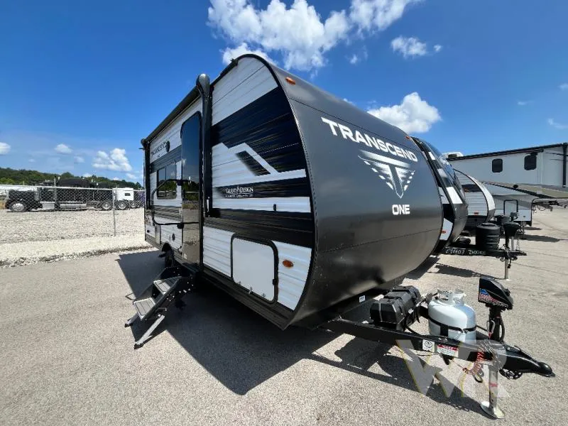 2025 Grand Design Transcend One 151RB - Photo 2