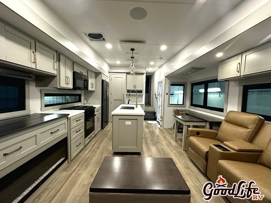 2026 Brinkley Model Z 3600, Photos photo 80