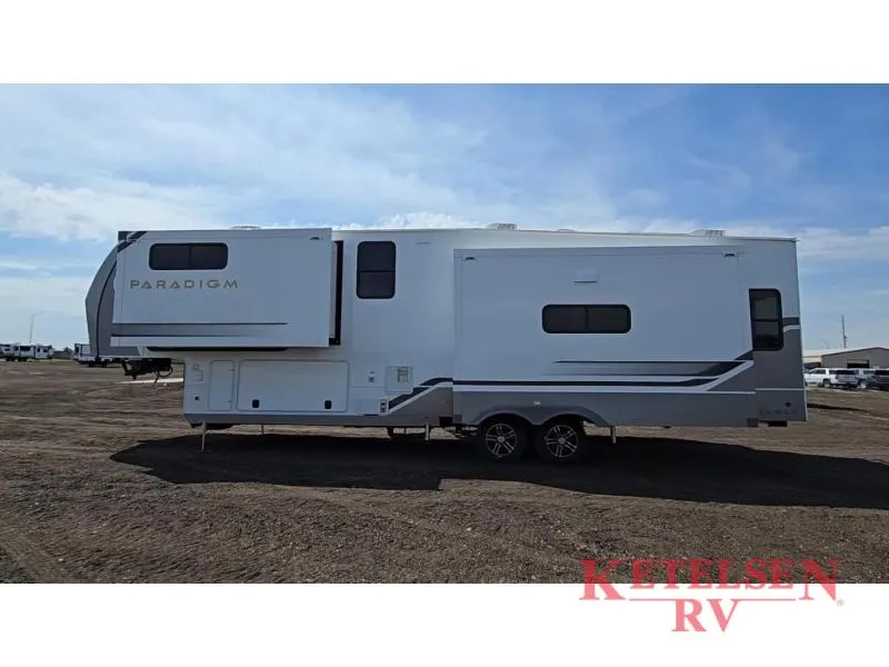 2026 Alliance RV Paradigm 340RL - Photo 4