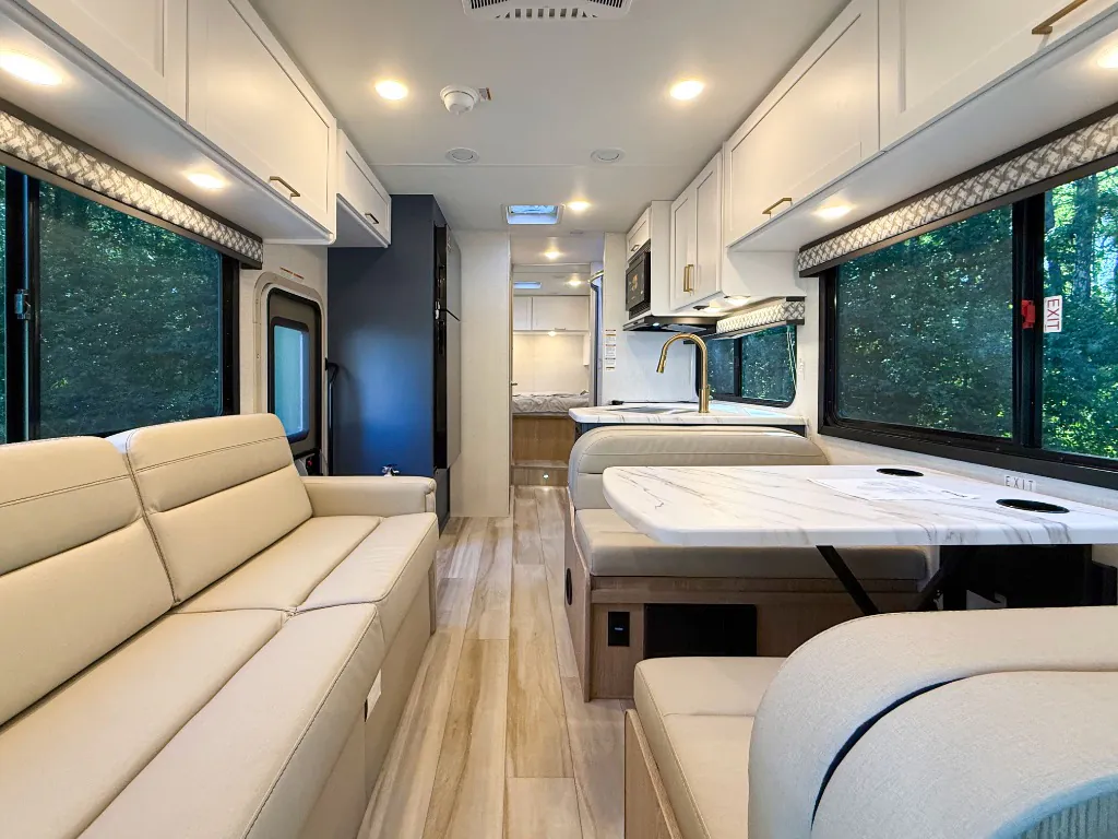 2026 Thor Motor Coach Quantum LZ28 - Photo 4