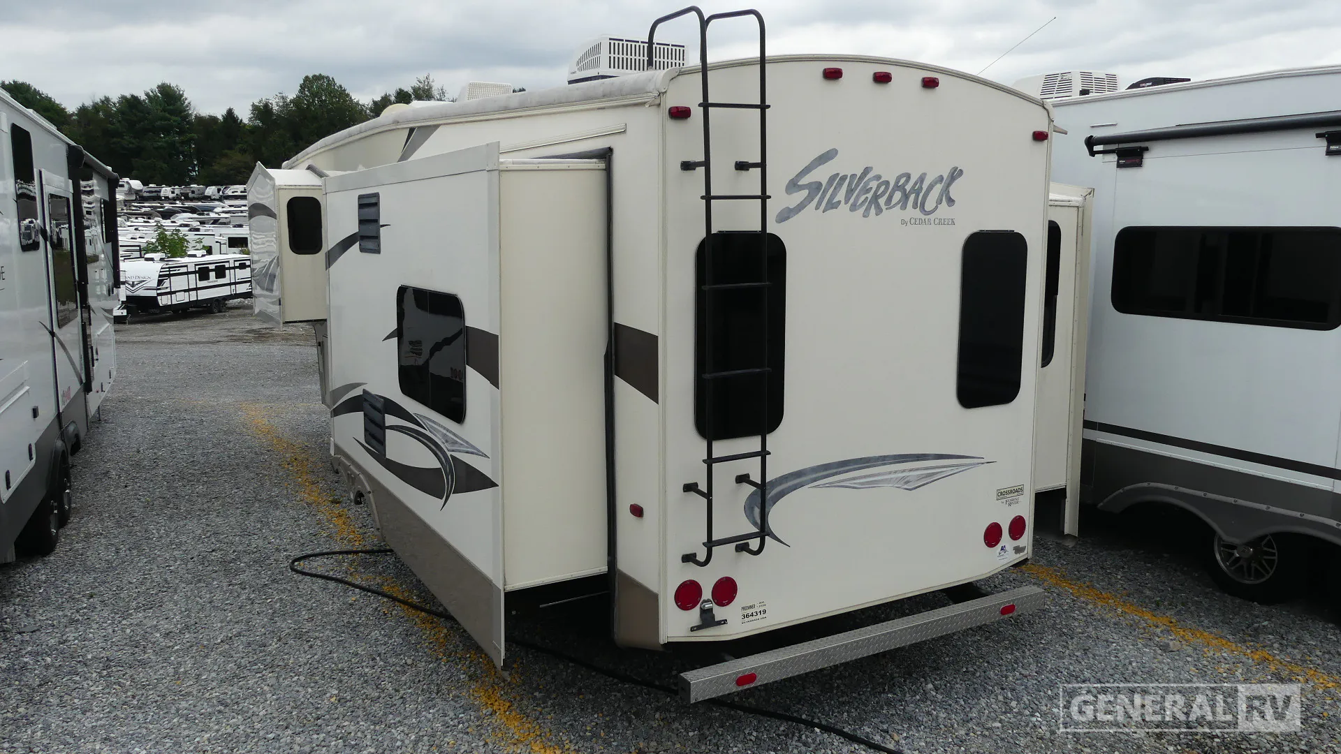 2014 Forest River Cedar Creek Silverback 29IK - Photo 4