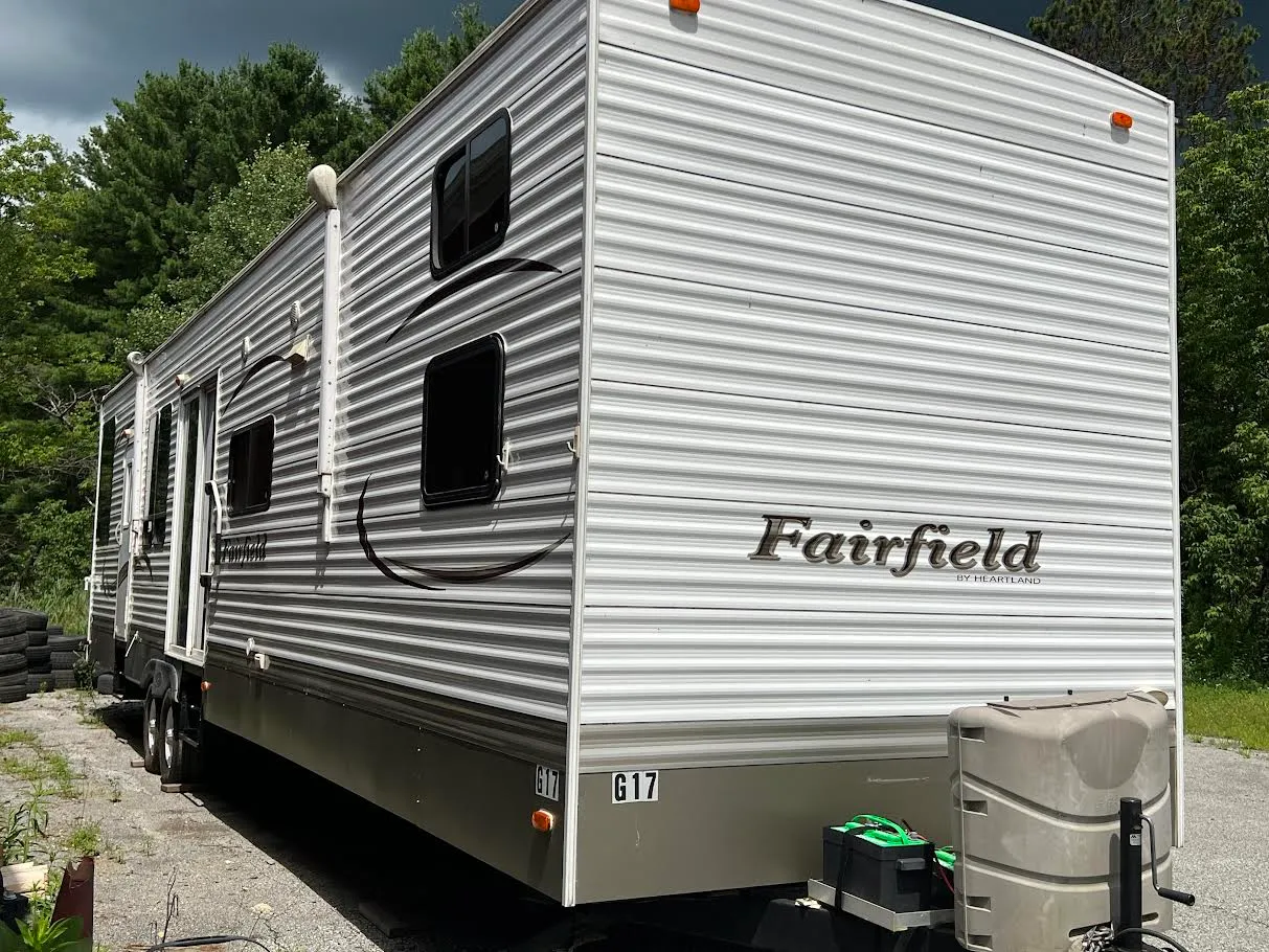 2013 Heartland 411BH 411BH - Photo 2