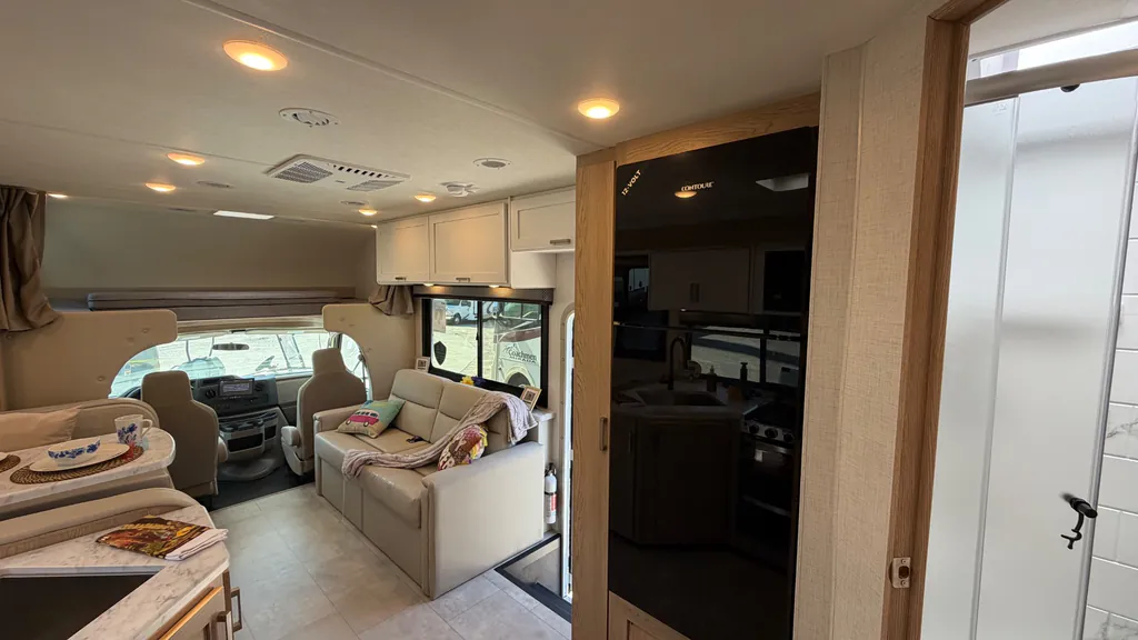 2026 Thor Motor Coach Freedom Elite 31FE, Photos photo 3