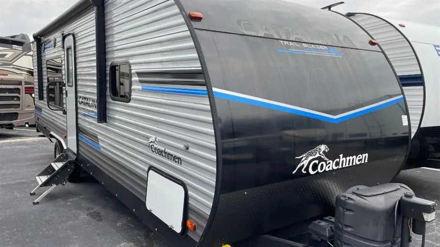 2023 Coachmen Catalina Trail Blazer 26TH - Photo 2
