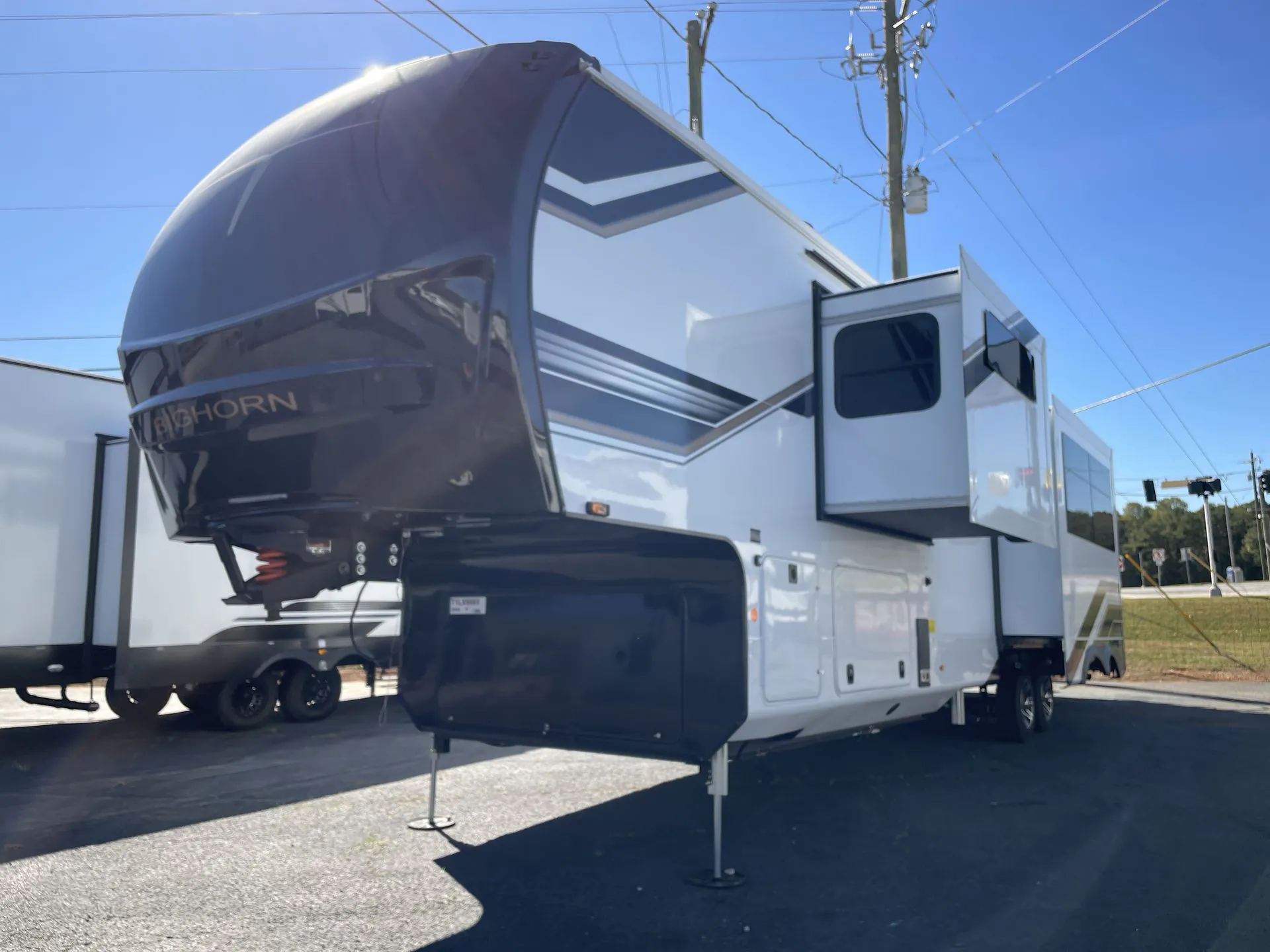 2026 Heartland Bighorn 39RK - Photo 4