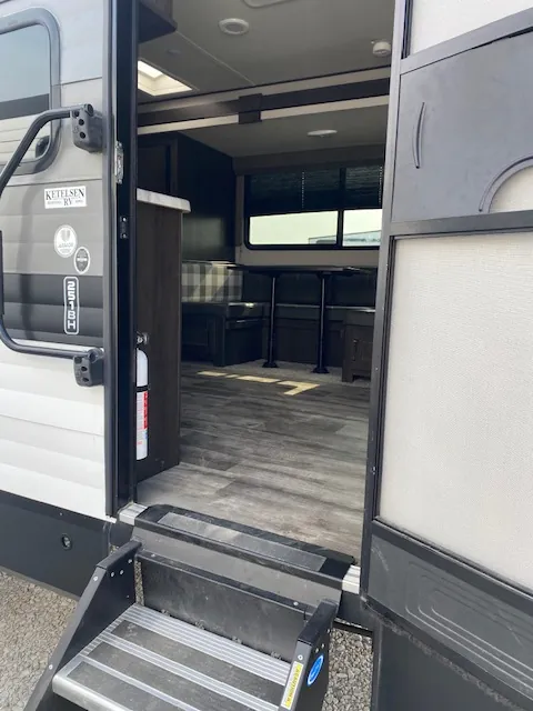 2022 Grand Design Transcend Xplor 251BH - Photo 4