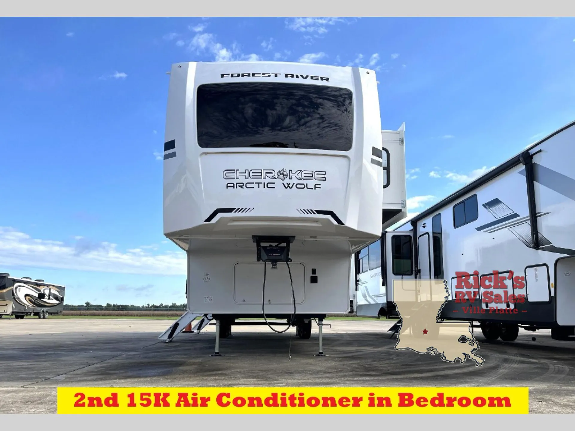 2026 Forest River Cherokee Arctic Wolf 3750SUITE - Photo 3