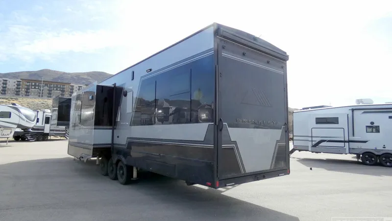2026 Brinkley Model G 3950 - Photo 4