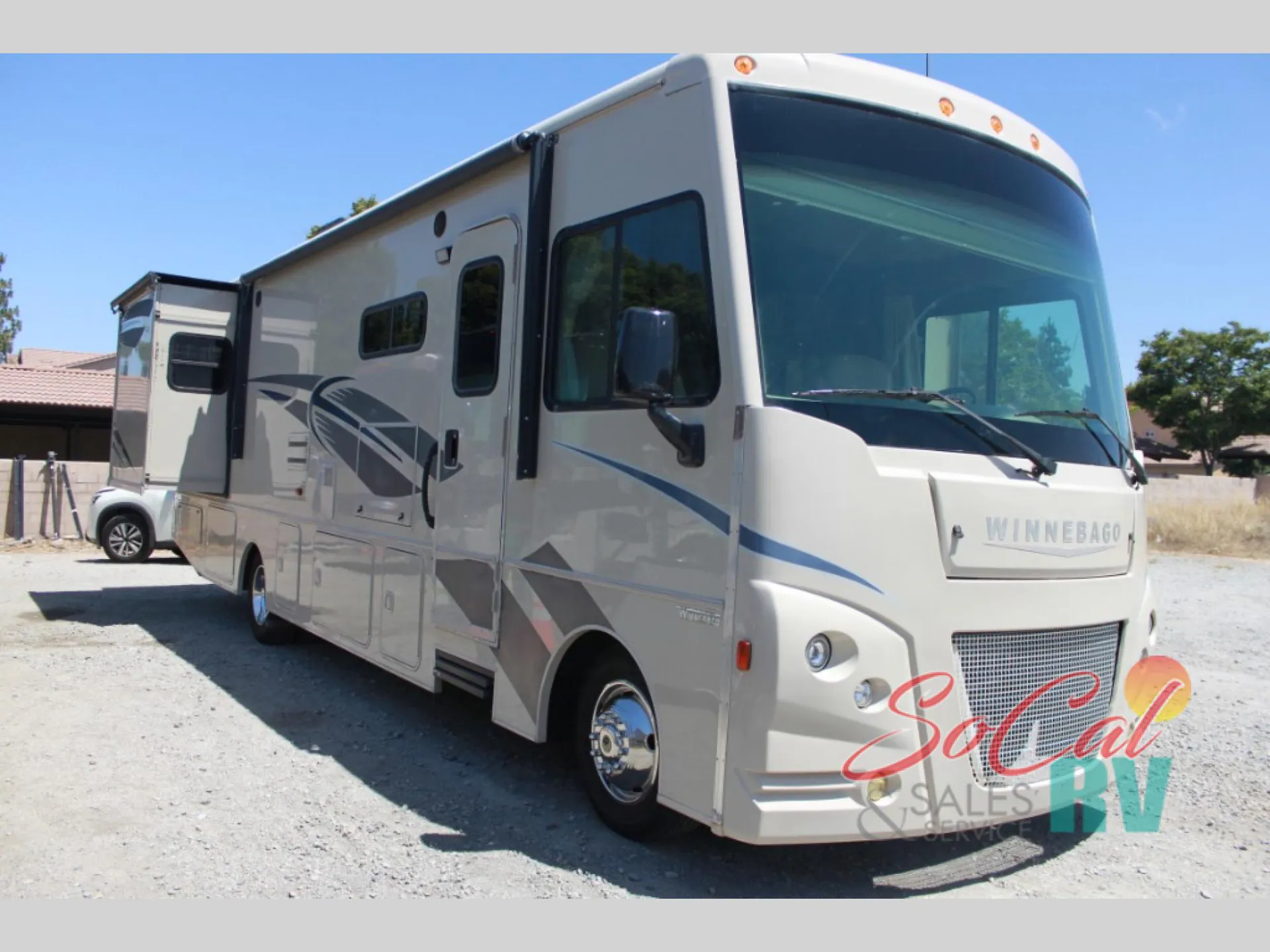 2018 Winnebago Vista 32YE - Photo 2