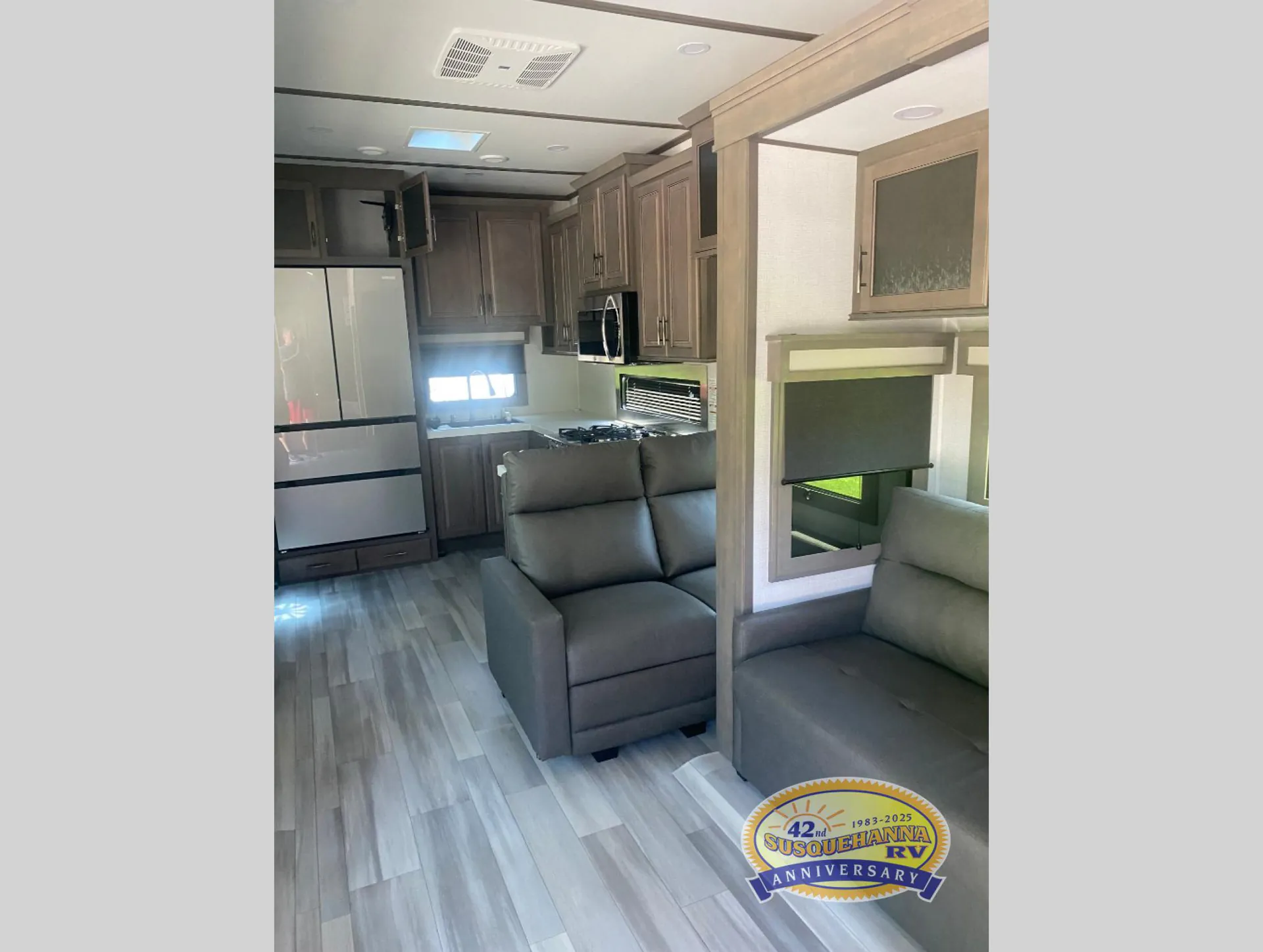 2024 Grand Design Solitude 417KB - Photo 4